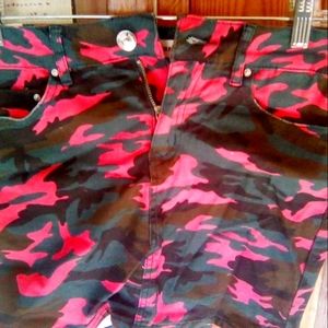 Size 5 Hot Pink Short Shorts ❤️‼️